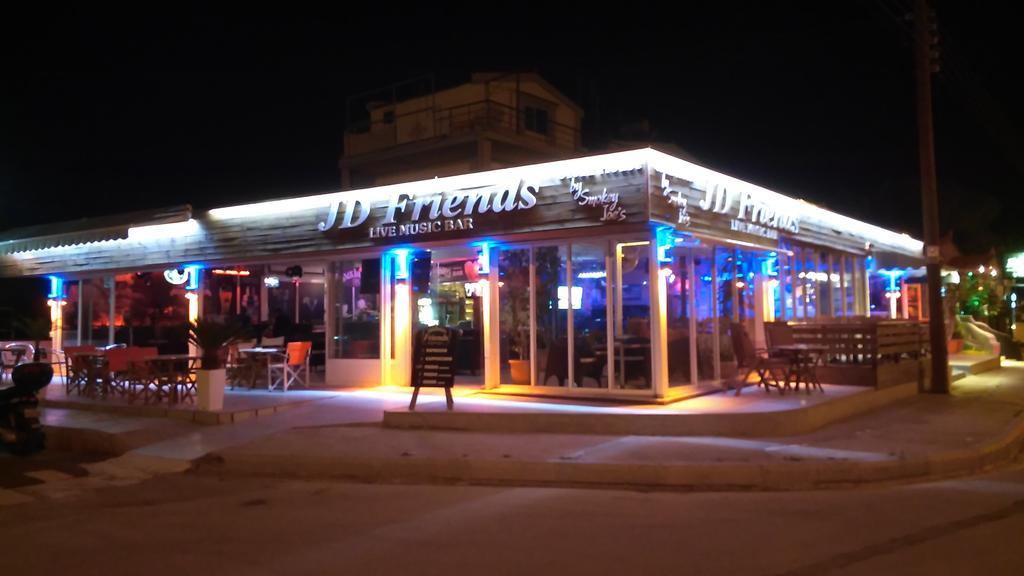 Jack Daniel Friends Apartment Faliraki Bagian luar foto